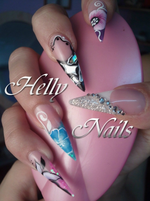 HellyNails